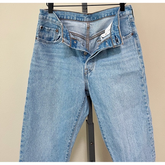 Levi's Light Blue High Rise Jeans - Picture 5 of 5